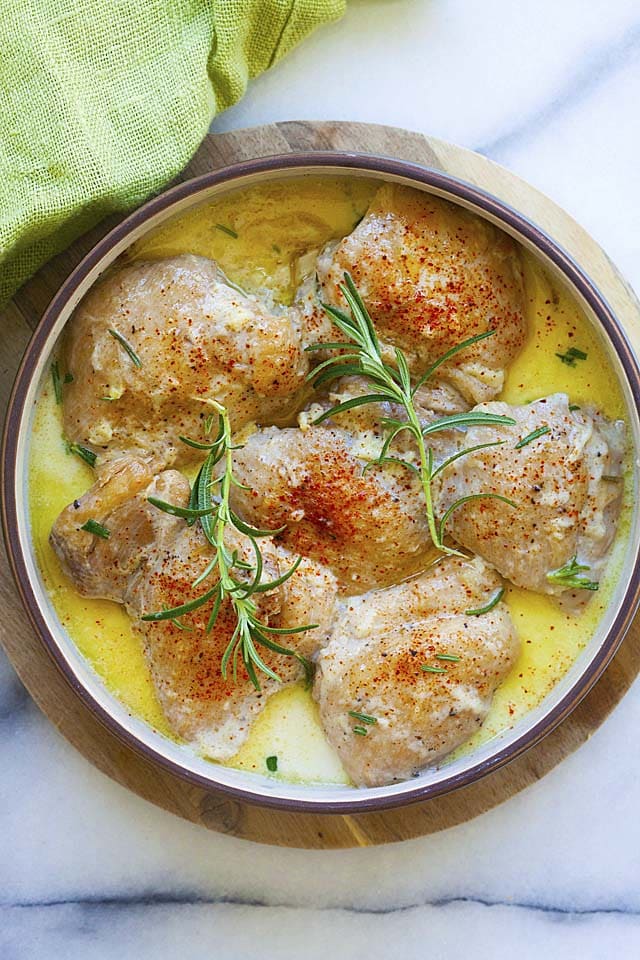 Instant Pot Creamy Garlic Chicken Thighs