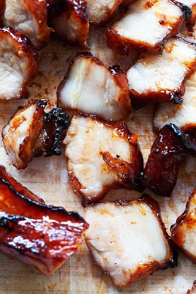 Char siu Schweinebauch oder chinesisches BBQ Schweinefleisch.