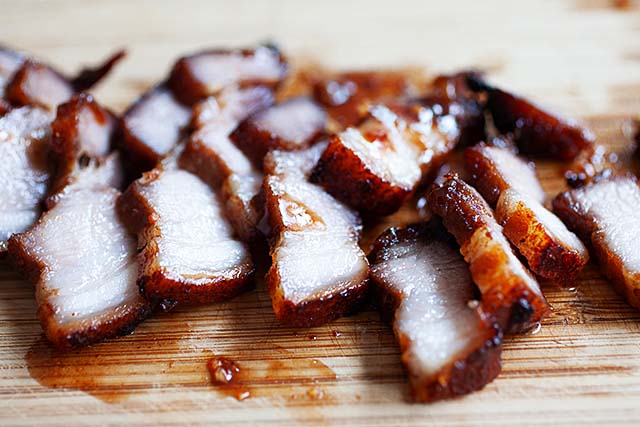 The best Chinese BBQ pork belly sliced into pieces.