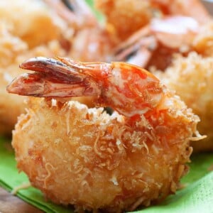 Jumbo coconut shrimp recipe that is sweet and crispy.