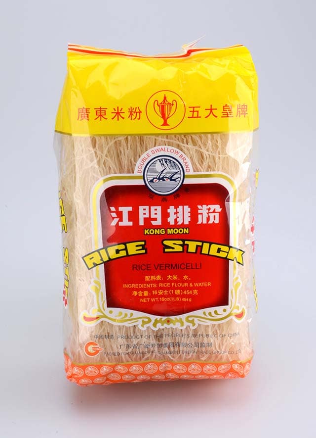 Dry rice vermicelli in a package.