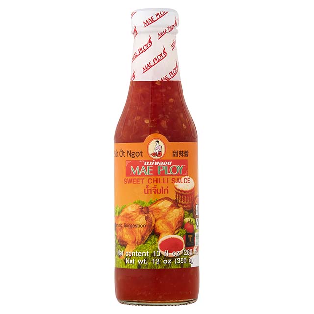 Mae Ploy brand Sweet Chili Sauce in a bottle.
