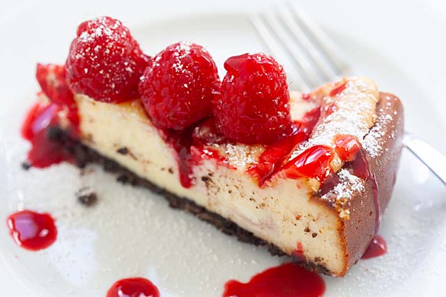 White Chocolate Raspberry Cheesecake (Easy Recipe) - Rasa Malaysia