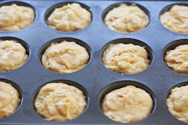 Muffins aux bananes et aux muffins. "Srcset =" https://rasamalaysia.com/wp-content/uploads/2019/06/banana-nut-muffins-in-muffin-pan.jpg 640w, https: // rasamalaysia .com / wp-content / uploads / 2019/06 / banana-nut-muffins-in-muffin-pan-196x131.jpg 196w, https://rasamalaysia.com/wp-content/uploads/2019/06/banana- noix-muffins-en-muffin-pan-203x135.jpg 203w, https://rasamalaysia.com/wp-content/uploads/2019/06/banana-nut-muffins-in-muffin-pan-215x143.jpg 215w, https://rasamalaysia.com/wp-content/uploads/2019/06/banana-nut-muffins-in-muffin-pan-223x149.jpg 223w, https://rasamalaysia.com/wp-content/uploads/2019 /06/banana-nut-muffins-in-muffin-pan-253x169.jpg 253w, https://rasamalaysia.com/wp-content/uploads/2019/06/banana-nut-muffins-in-muffin-pan- 335x224.jpg 335w, https://rasamalaysia.com/wp-content/uploads/2019/06/banana-nut-muffins-in-muffin-pan-297x198.jpg 297w, https://rasamalaysia.com/wp- content / uploads / 2019/06 / banana-nut-muffins-in-muffin-pan-383x256.jpg 383w, https://rasamalaysia.com/wp-content/ uploads / 2019/06 / banana-nut-muffins-in-muffin-pan-337x225.jpg 337w, https://rasamalaysia.com/wp-content/uploads/2019/06/banana-nut-muffins-in-muffin -pan-323x216.jpg 323w, https://rasamalaysia.com/wp-content/uploads/2019/06/banana-nut-muffins-in-muffin-pan-268x179.jpg 268w, https://rasamalaysia.com /wp-content/uploads/2019/06/banana-nut-muffins-in-muffin-pan-199x133.jpg 199w, https://rasamalaysia.com/wp-content/uploads/2019/06/banana-nut- muffins-in-muffin-pan-356x238.jpg 356w, https://rasamalaysia.com/wp-content/uploads/2019/06/banana-nut-muffins-in-muffin-pan-245x163.jpg 245w, https: //rasamalaysia.com/wp-content/uploads/2019/06/banana-nut-muffins-in-muffin-pan-212x141.jpg 212w, https://rasamalaysia.com/wp-content/uploads/2019/06 /banana-nut-muffins-in-muffin-pan-364x243.jpg 364w "tailles =" (largeur max: 768px) 92vw, (largeur max: 992px) 450px, (largeur max: 1200px) 597px, 730px
