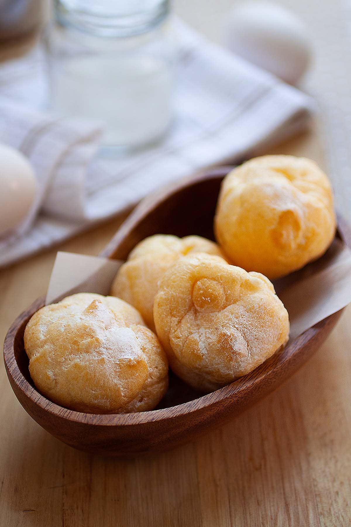 Cream puffs. Fluffy choux pastry filled with creamy custard, so good. You've got to make these cream puffs | rasamalaysia.com