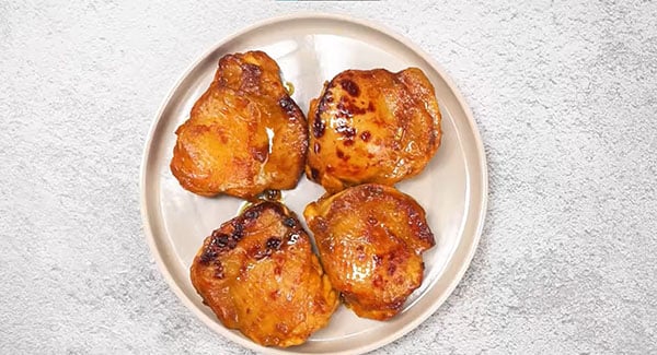 Honey turmeric chicken recipe served on a plate. 