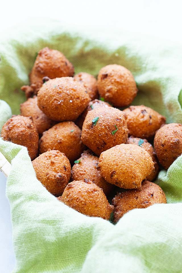 svimmelhed Sukkerrør Dømme Hush Puppies (Extra Crispy Recipe!) - Rasa Malaysia