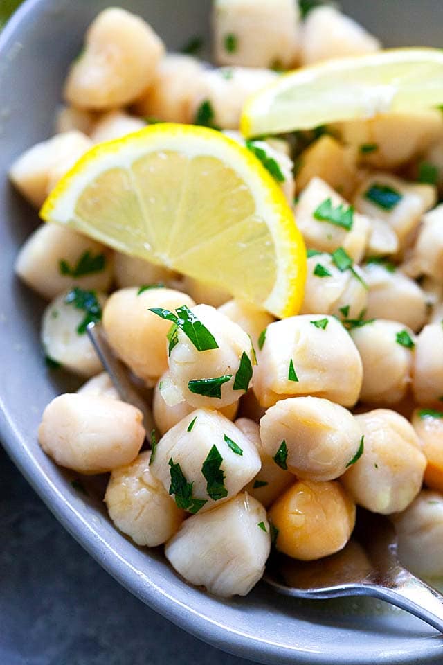 Lemon Butter Sauteed Scallops (Done in 10 Minutes!) - Rasa Malaysia