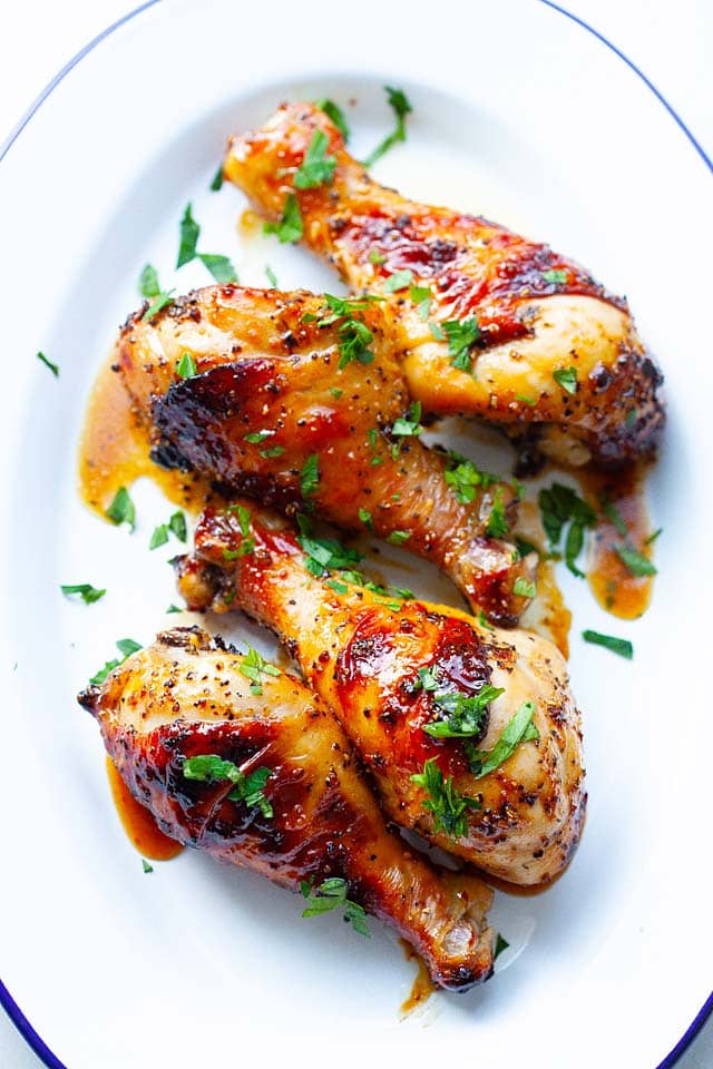 Crispy skin baked chicken drumsticks.