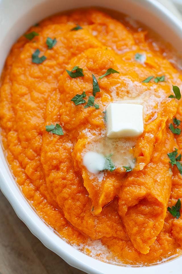 Easy mashed sweet potatoes recipe with five ingredients.