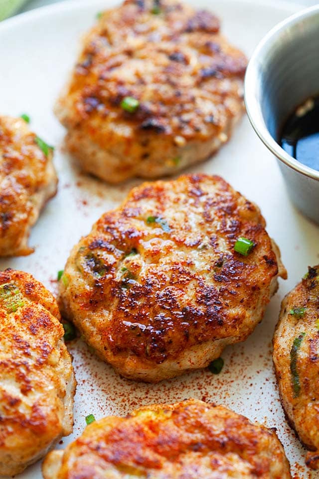 Spicy chicken patties with cayenne pepper. 