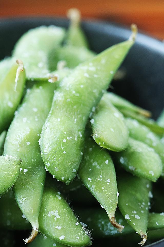 Edamame beans, ready to serve.