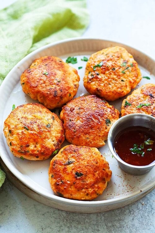 Salmon Patties (with Fresh Salmon!) - Salmon Cakes - Rasa Malaysia