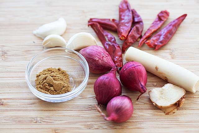 Peanut sauce ingredients