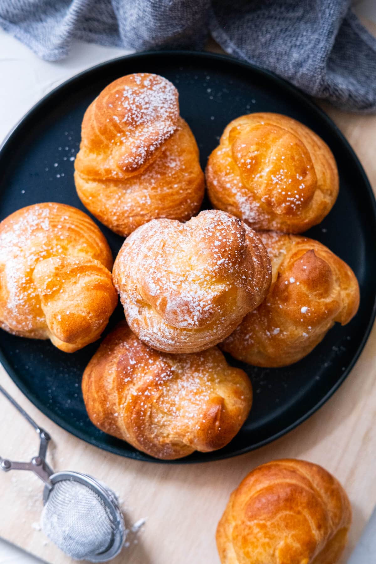 Japanese cream puff or choux cream served on a plate.