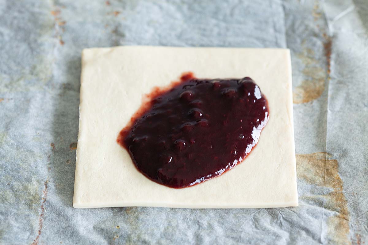 Puff pastry with jam.