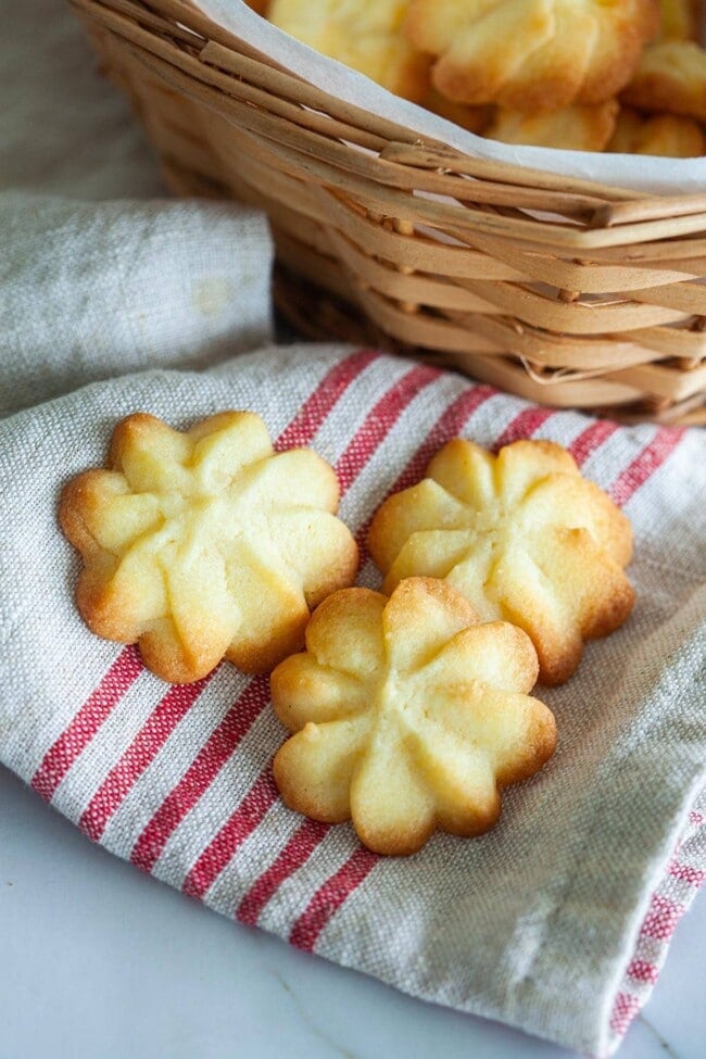 Danish Butter Cookies - Danish Cookies Recipe - Rasa Malaysia