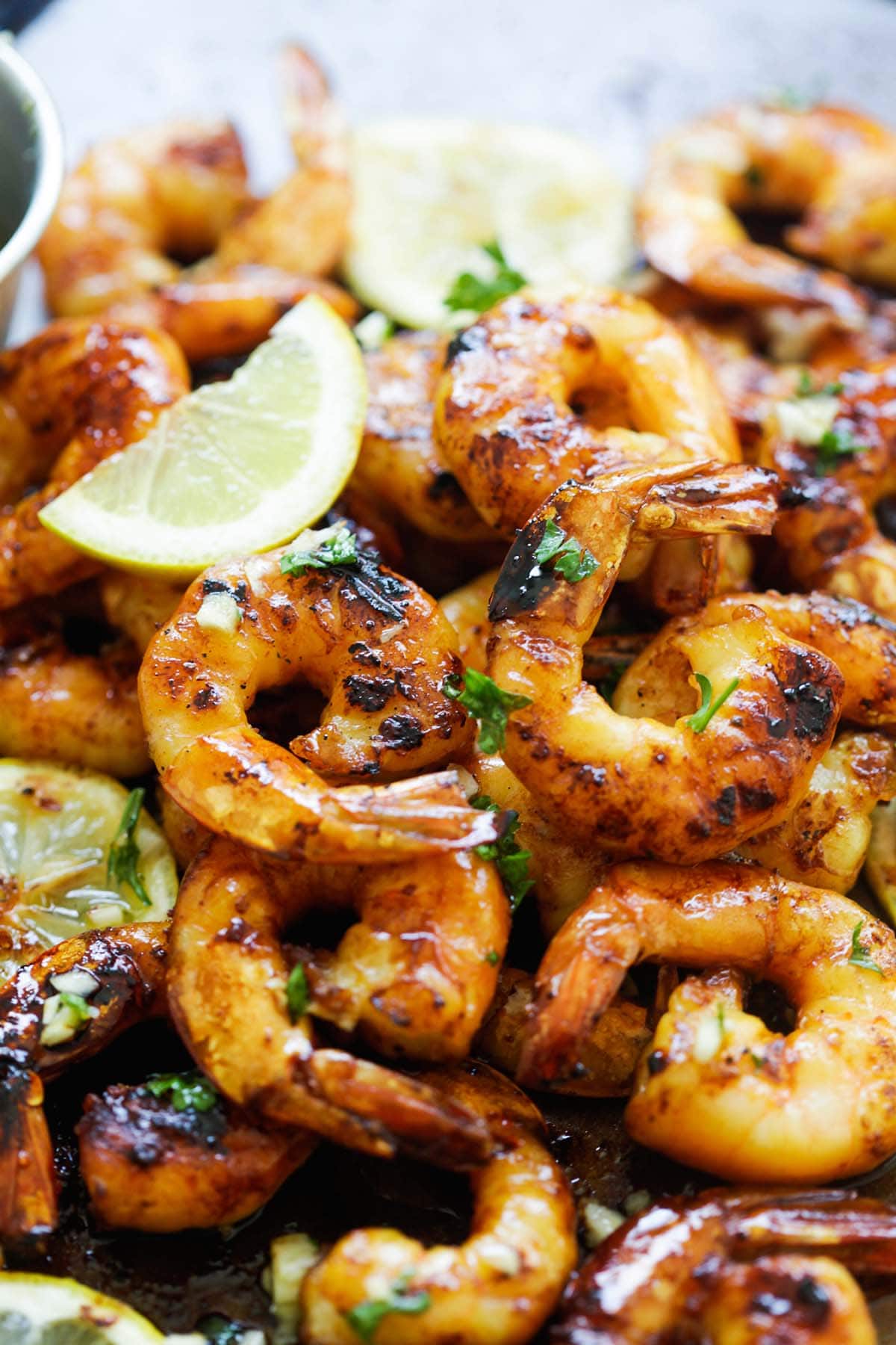 Grilled shrimps with cajun spices and honey, ready to serve.