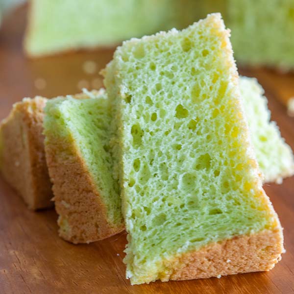 Pandan Chiffon Cake | Daily Cooking Quest