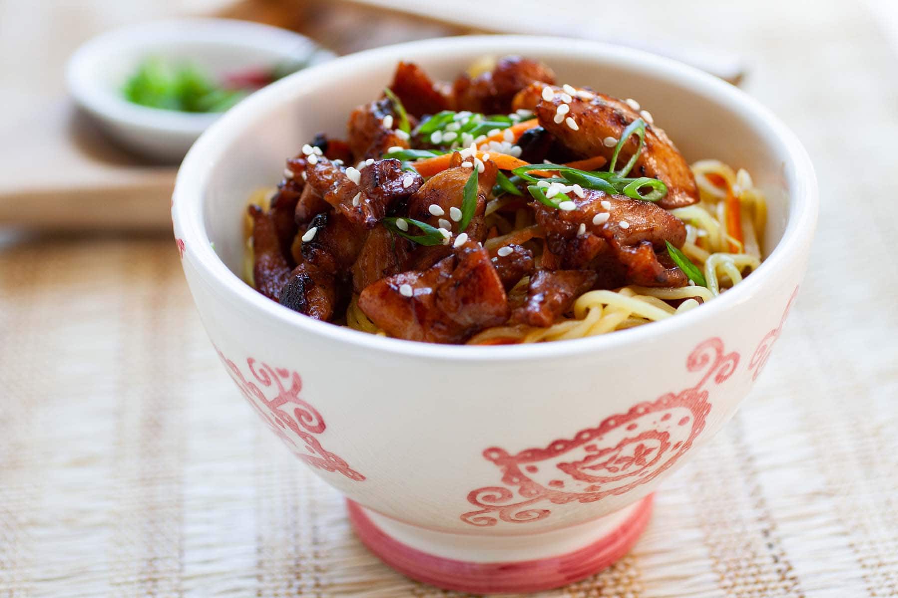 https://rasamalaysia.com/wp-content/uploads/2021/07/chicken-stir-fry-noddles1.jpg