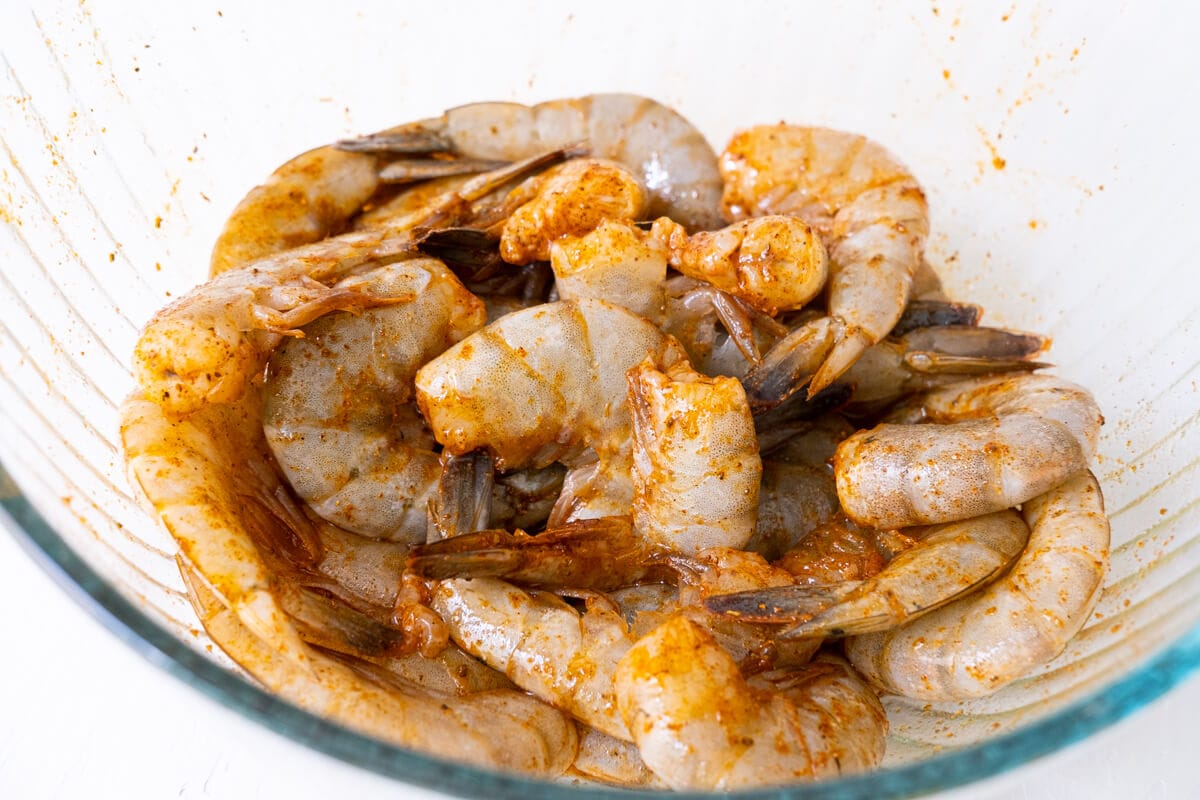 Toss well shrimp with olive oil and Old Bay seasoning in a bowl. 