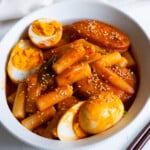 Spicy Korean rice cake, tteokbokki recipe.