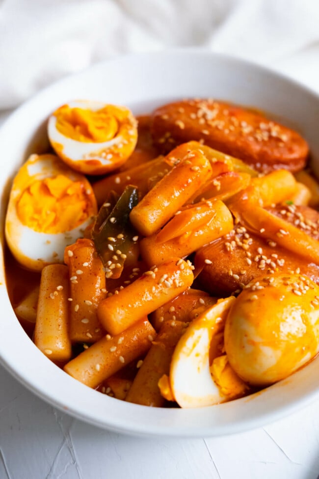 Spicy Korean Rice Cake (Tteobokki) - Rasa Malaysia