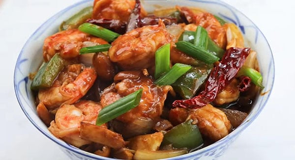 This image shows the Kung Pao Shrimp being served in a bowl.