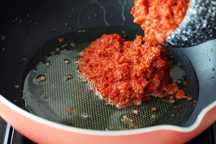 This image shows the Sambal being stir-fried.