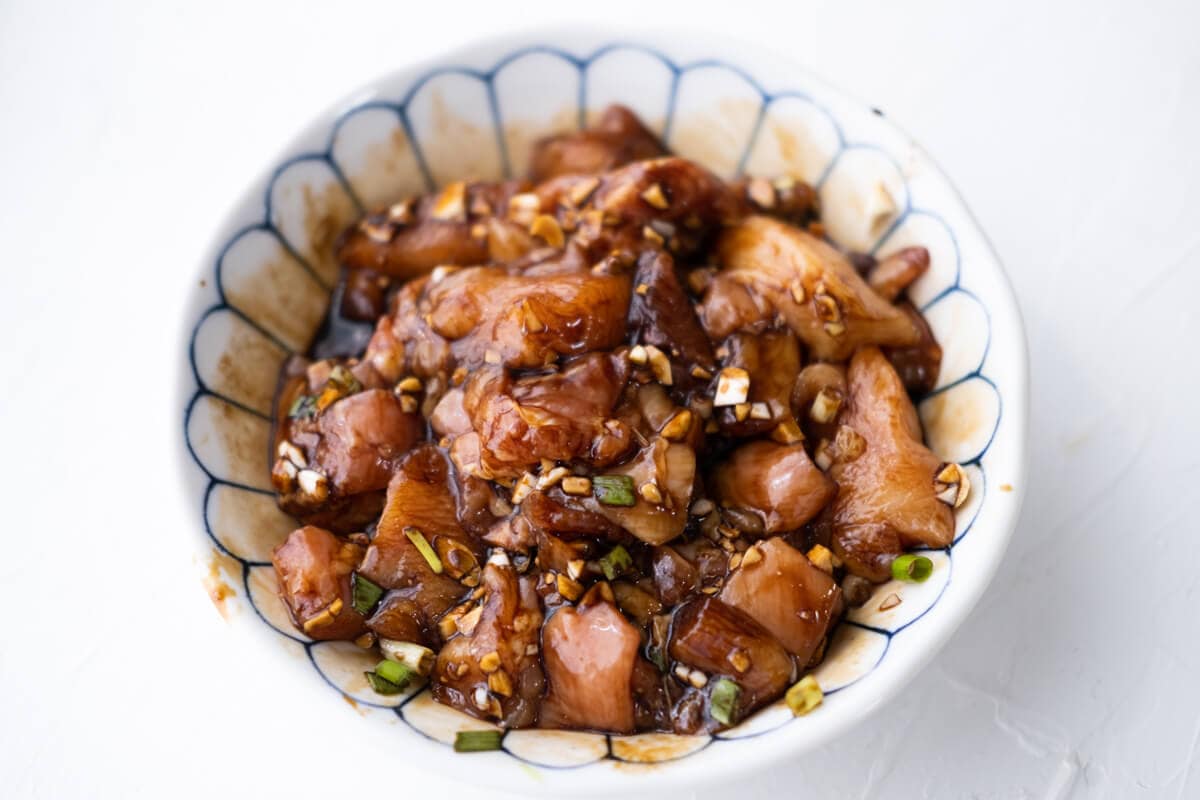 Marinate the chicken breast with marinade in a small bowl. 