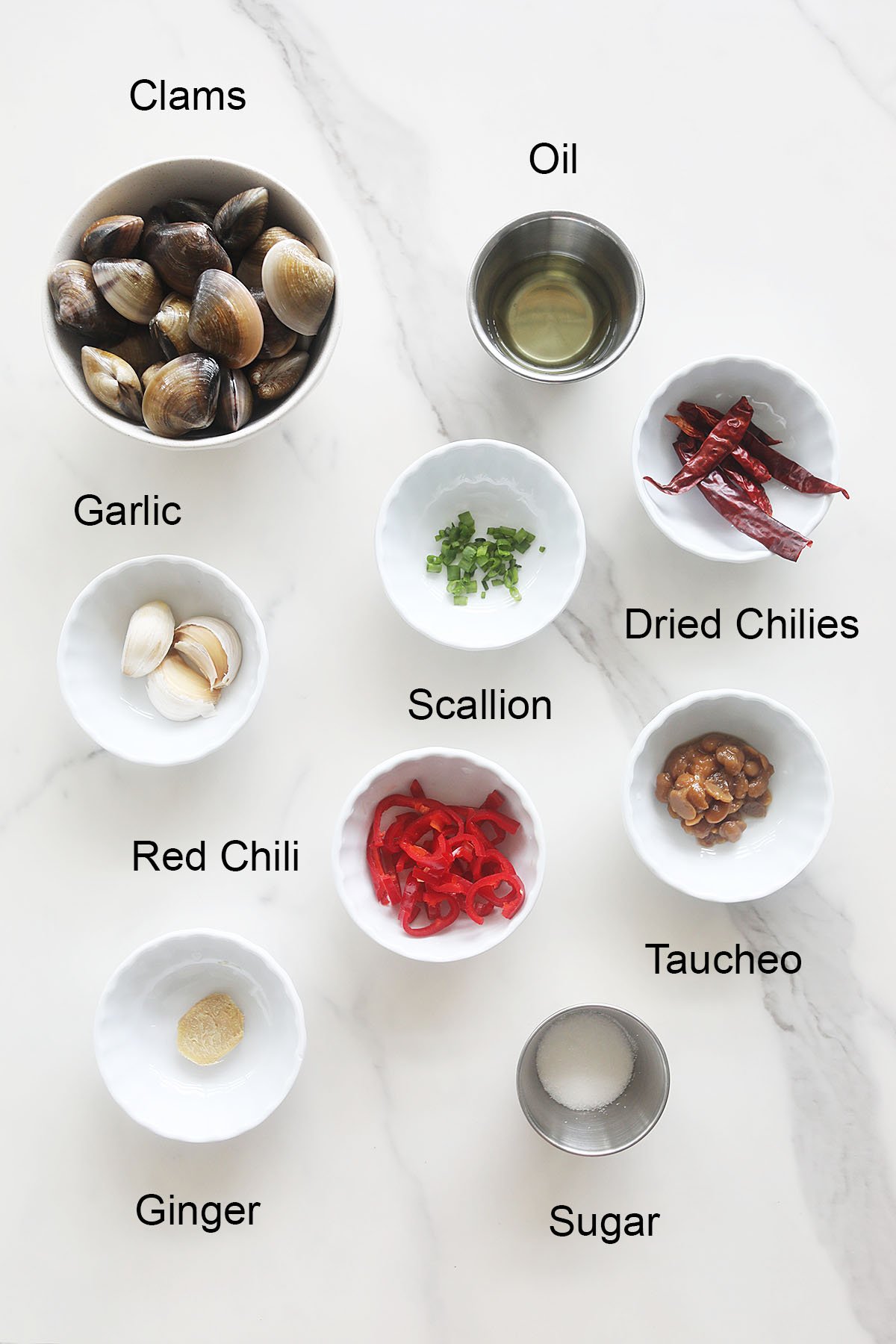 Spicy chili clams ingredients.