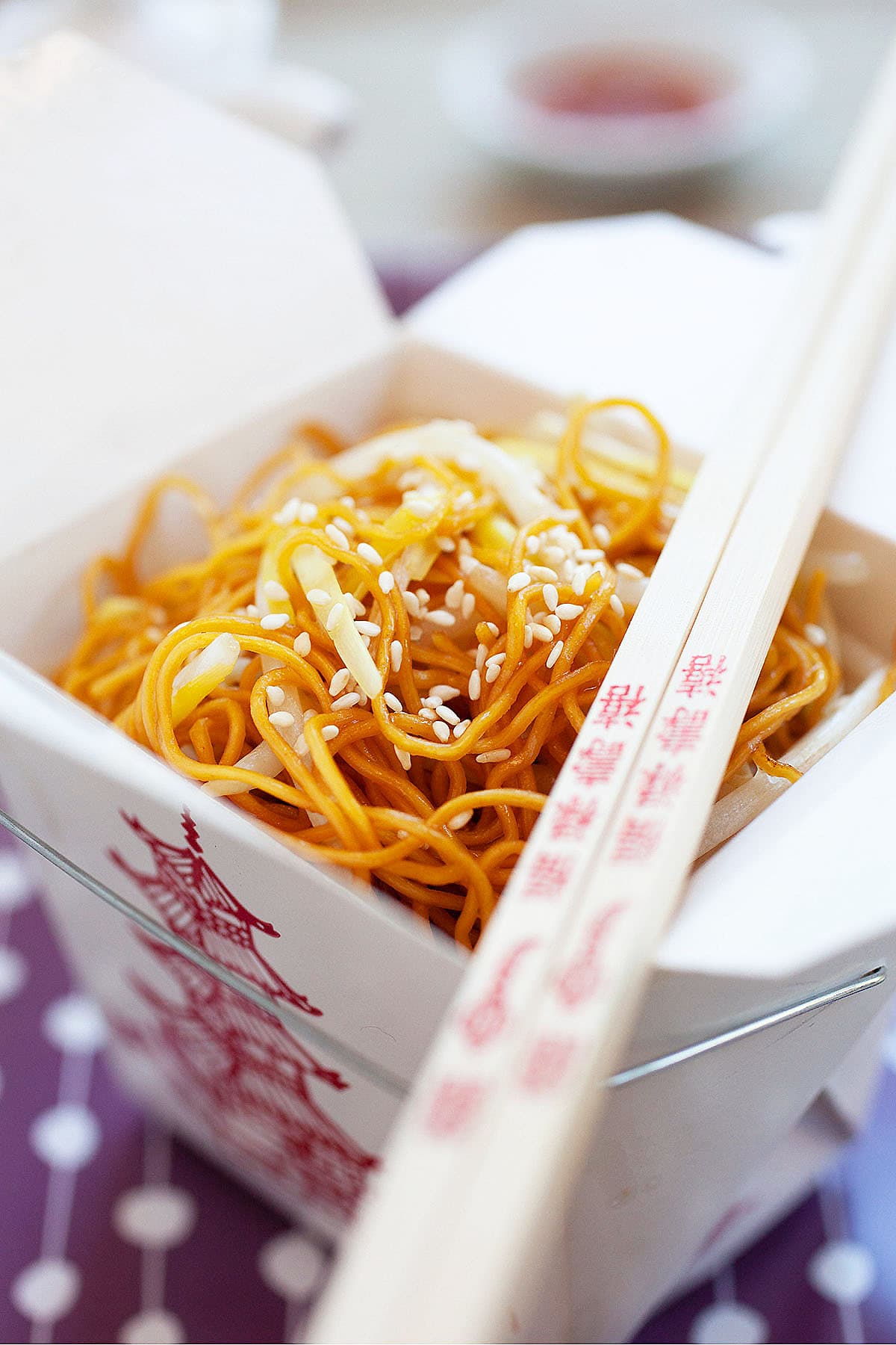 Cantonese soy sauce chow mein is a served in Hong Kong restaurants as the most popular chow mein. 