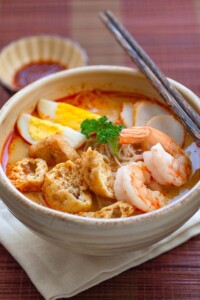 Coconut curry noodle bowl, ready to serve.