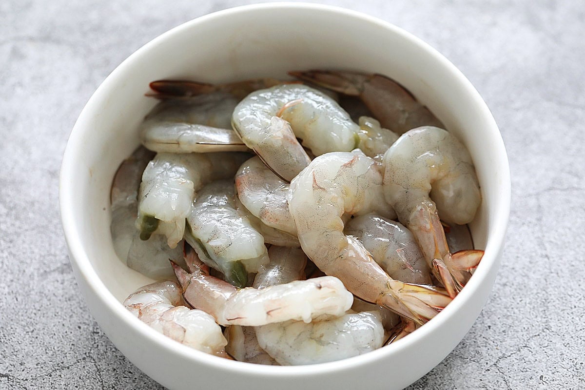 Shelled and deveined shrimp for garlic butter shrimp recipe.