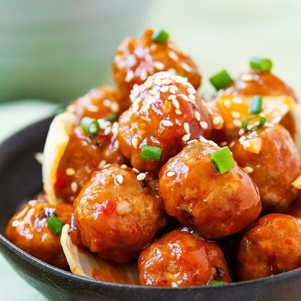 Sweet and sour meatballs recipe with ketchup and Thai sweet chili sauce.