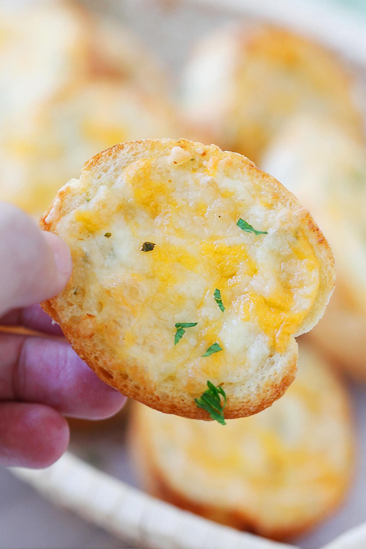 Cheesy Texas toast garlic bread with a crispy, golden crust and rich, buttery flavor.