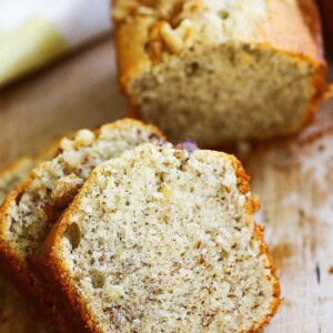 Easy walnut cake made with ground walnuts.