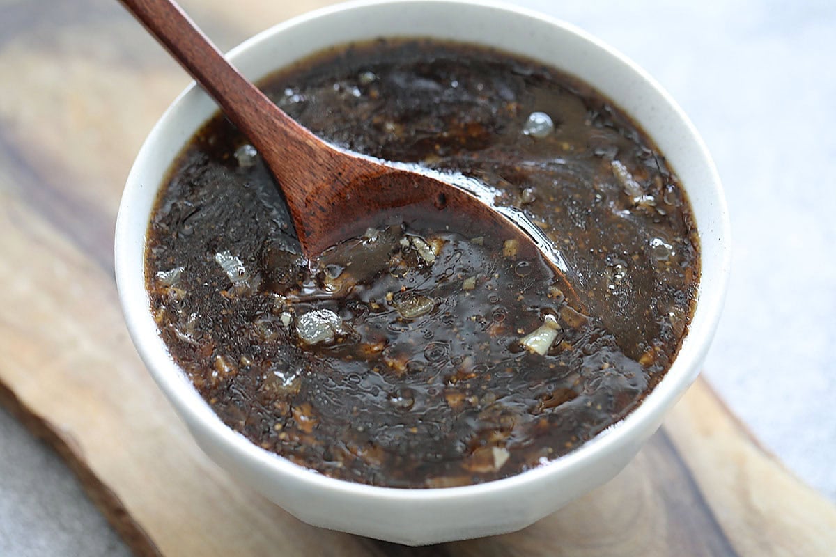 Easy black pepper sauce recipe served in a bowl.