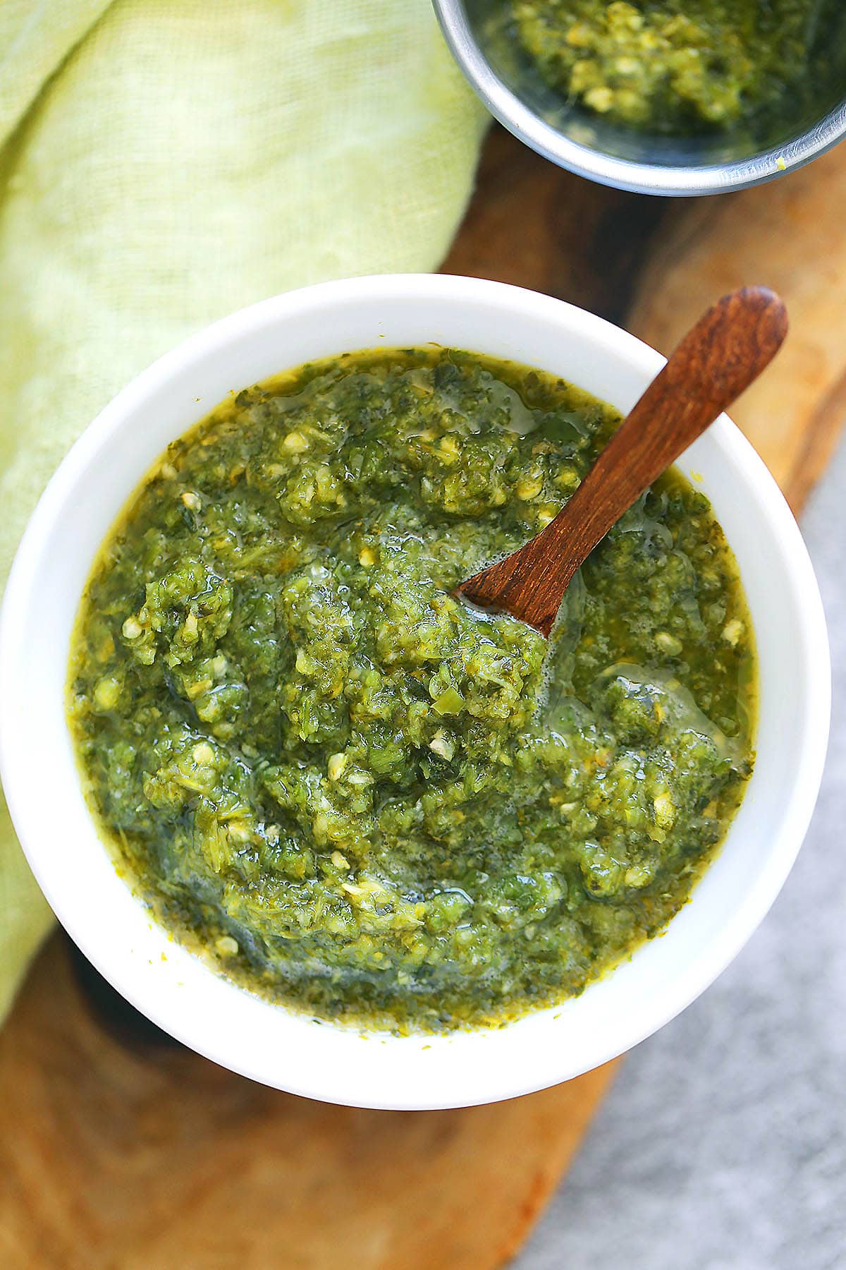 Green Thai seafood sauce in a bowl.
