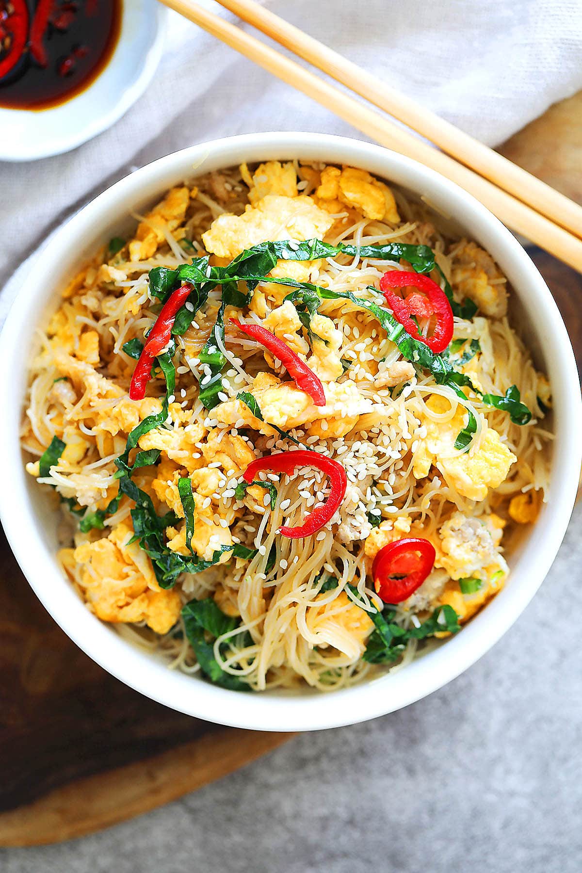 Simple Savory Egg Fried Noodles