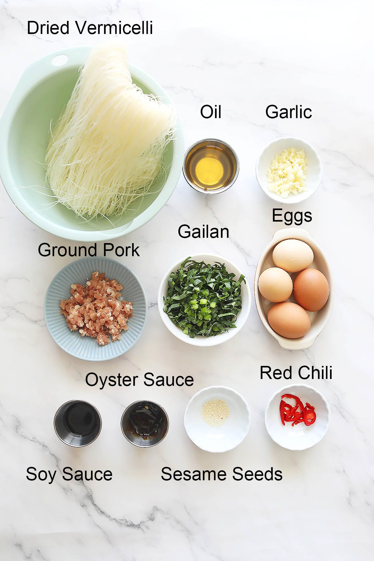 Ingredients for egg fried noodles.