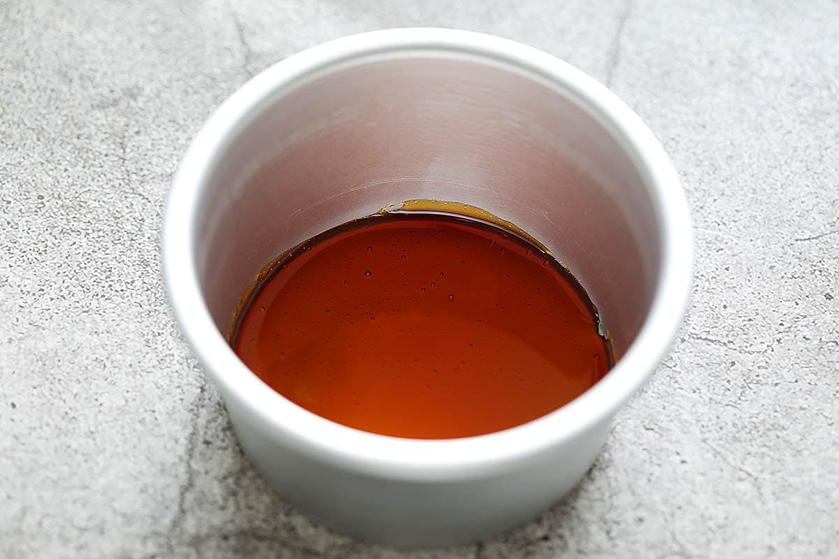 Caramel in a tin mold.