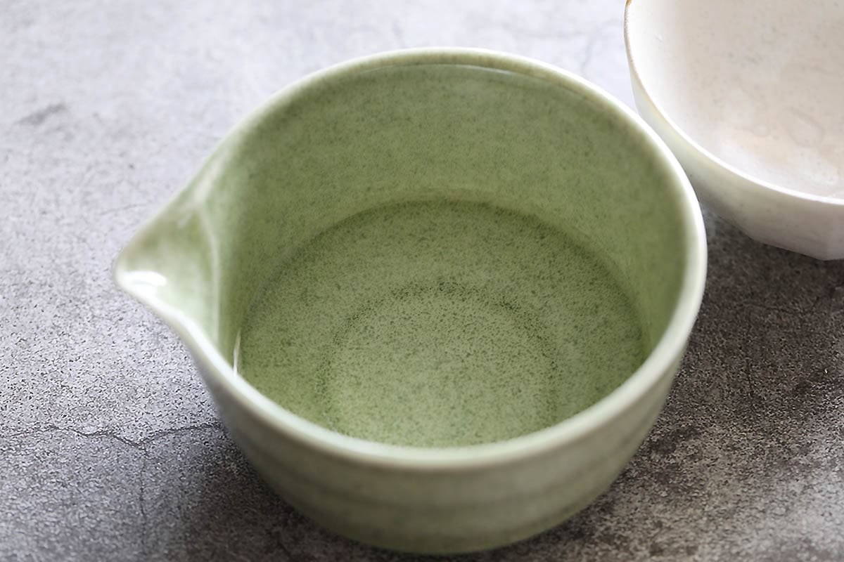 Chawan (Japanese tea bowl).