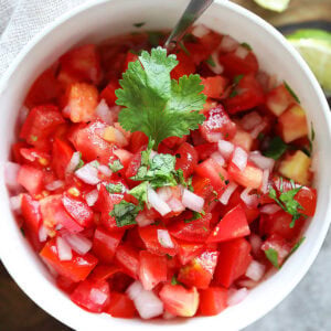 Fresh tomato salsa recipe, perfect for serving with chipotle chicken.